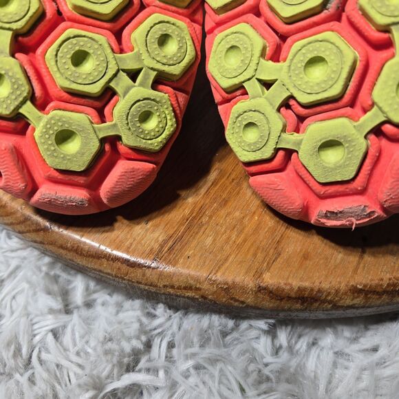 New Balance Minimus 10 V2 Womens Size 7.5 Running Outdoor Shoes Sneakers WR10WC2 - Picture 7 of 9